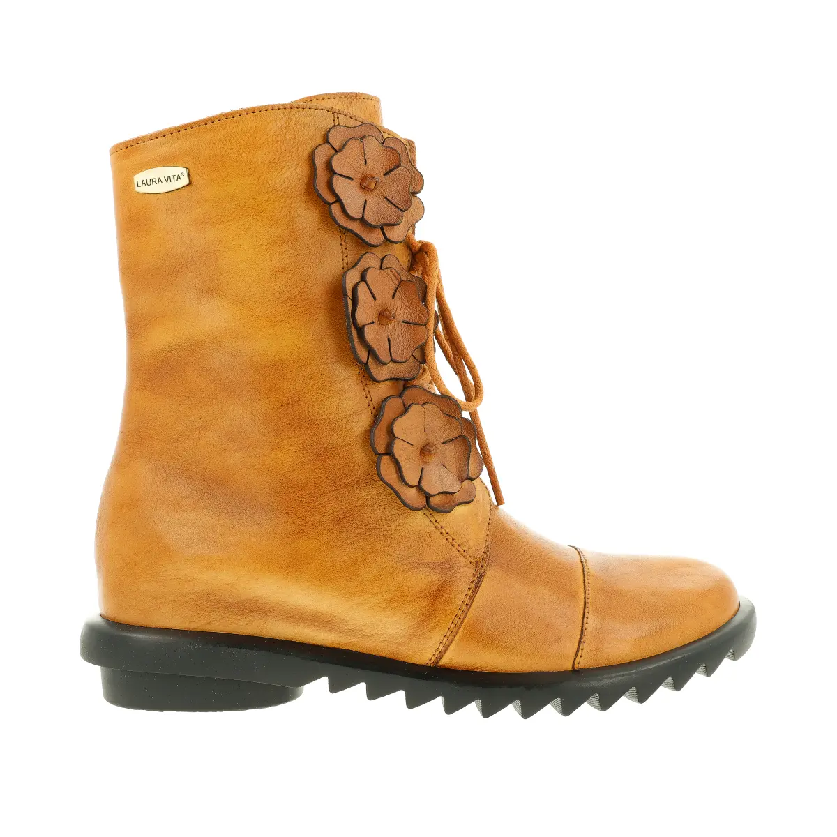 laura-vita-cyrielle43-camel_8